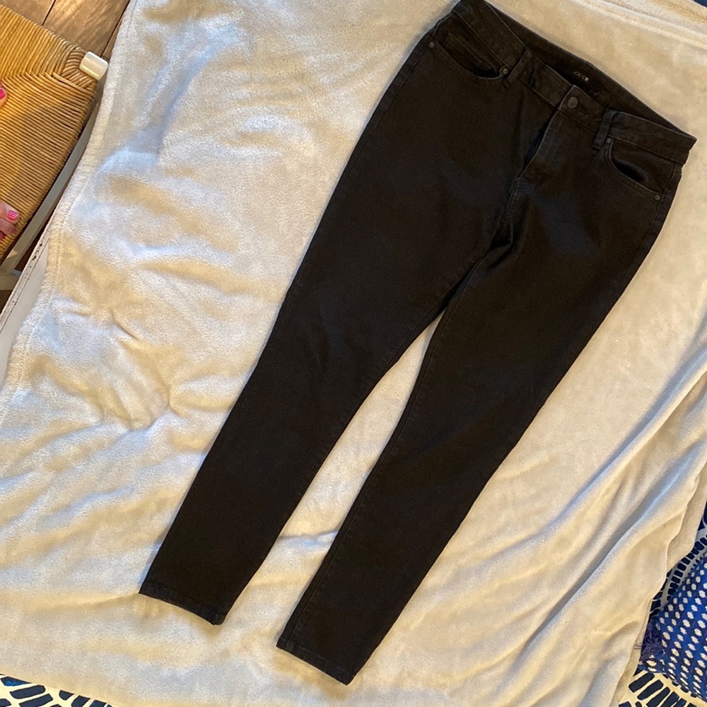 Joe’s Jeans in black skinny with stretch